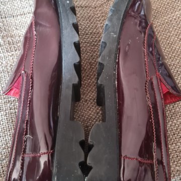 Мокасины лак