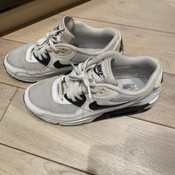 Кроссовки NIKE,40 размер