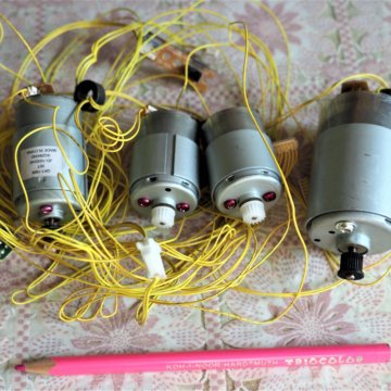 Шаговые моторы от принтера Канон.