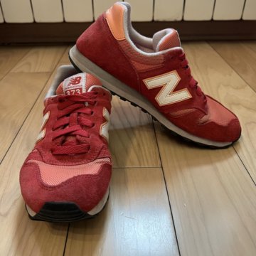 New balance 8.5 US кроссовки женские