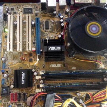 Материнская плата с процессором