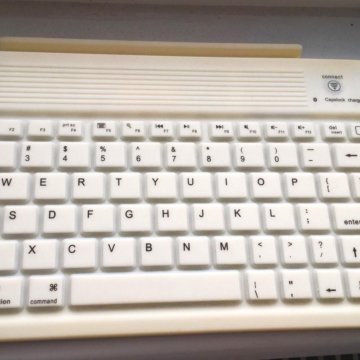 Беспроводная клавиатура блутус белая