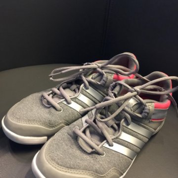 Кроссовки Adidas