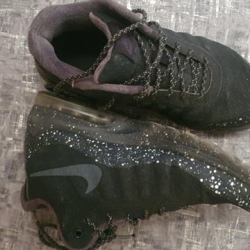 Кроссовки Nike