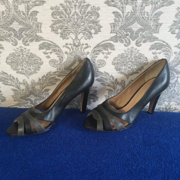 Кожаные туфли