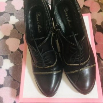 Полуботинки женские новые