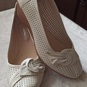 Туфли летние женские новые.