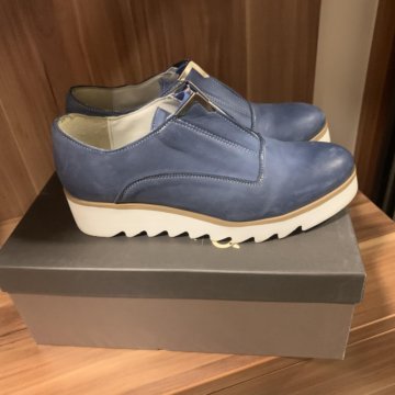 Ботинки женские