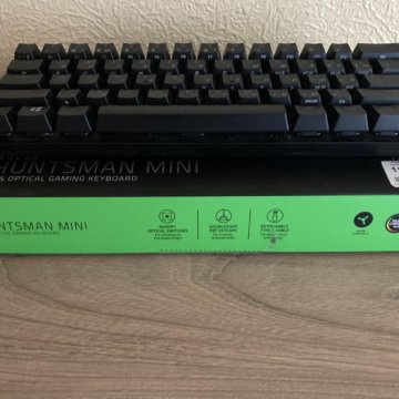 Razer Huntsman Mini ( Purple switches)