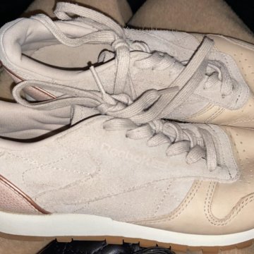 Кроссовки Reebok