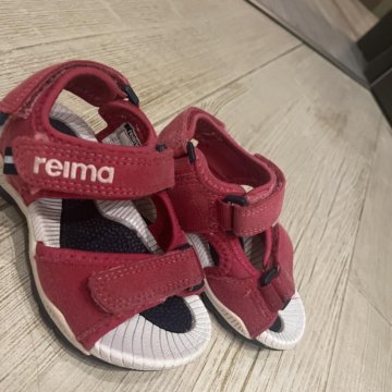 Сандалии детские