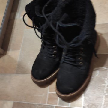 Зимние ботинки р.38 нат.замша и мех Италия