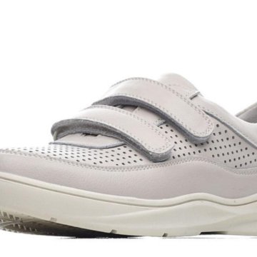 Новые женски полуботинки.