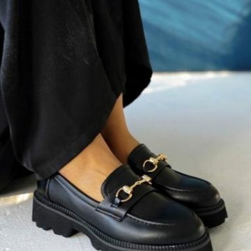 Лоферы на платформе с золотой цепью