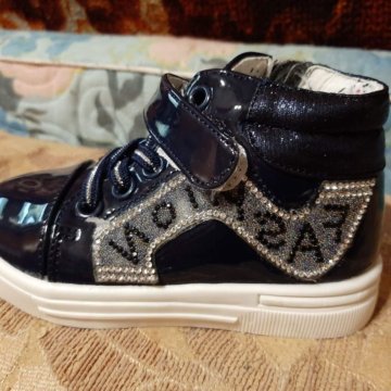 Демисезонные ботиночки