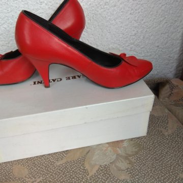 Женская обувь