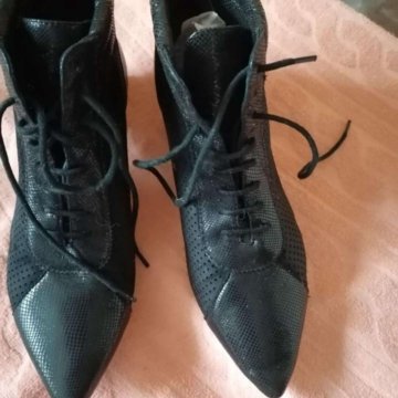 Ботинки женские на 38,38,5