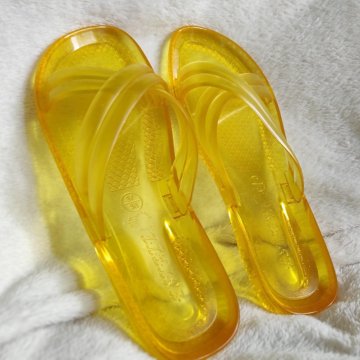 Тапочки резиновые женские жёлтые