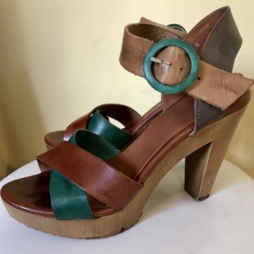 Босоножки женские р.39 Испания