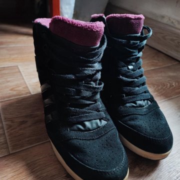 Кроссовки Adidas