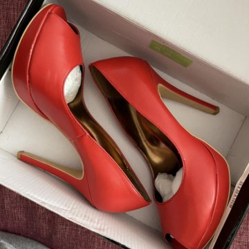 Красные туфли открытый нос