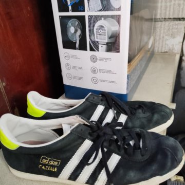 Адидас кроссовки