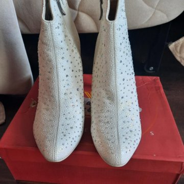 Полусапожки женские