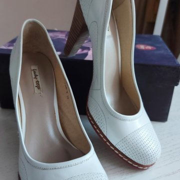 Новые туфли нат.кожа