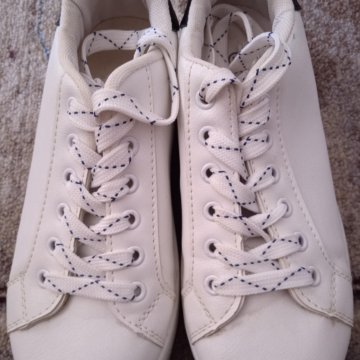 Кроссовки на платформе.. Женские