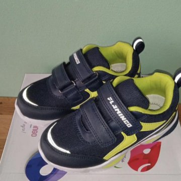 Кроссовки на мальчика синие салатовые