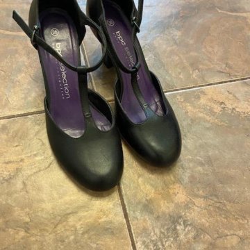 Женские туфли