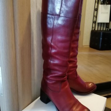 Итальянские кожаные сапоги. Цвет бордо. 37 размер.