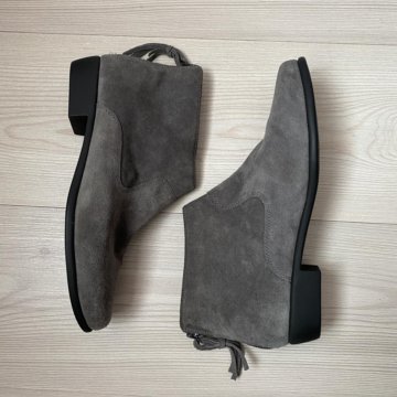 Ботильоны замшевые новые 40