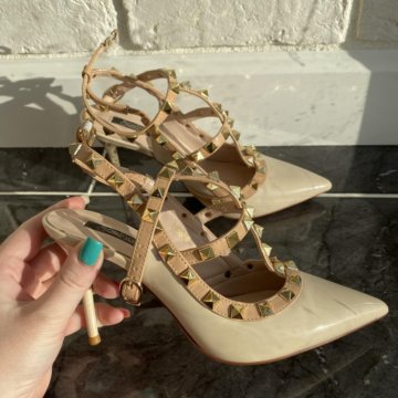 Босоножки zumita