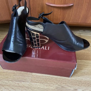 Туфли из натуральной кожи