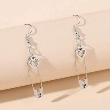 Серьги булавки новые