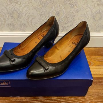 Туфли женские Caprice (38 размер)