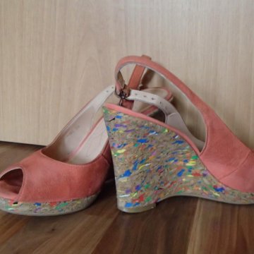 Замшевые туфли на платформе RiaRosa