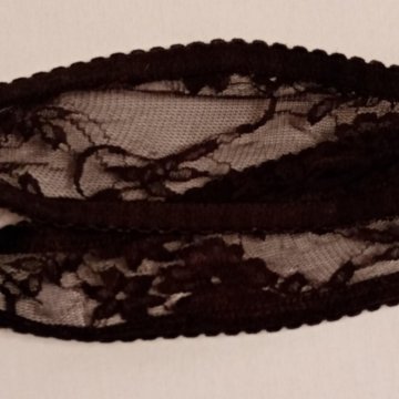 Подвязка на ногу