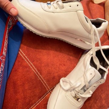 Красовки женские