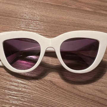 Солнцезащитные очки