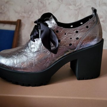 Полуботинки