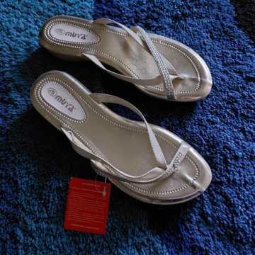 Шлепанцы 39 размер новые