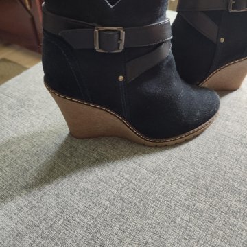 Полуботинки