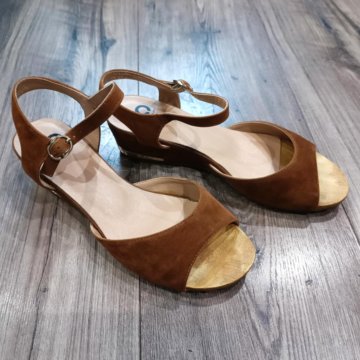 Босоножки 37-38