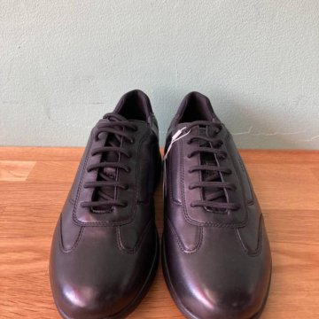 Ботинки кожаные женские