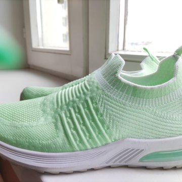 Кроссовки тканевые / сникерсы / слипоны