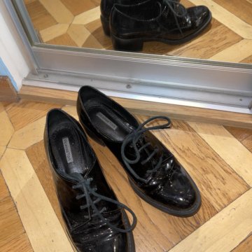 Полуботинки женские лаковые 37