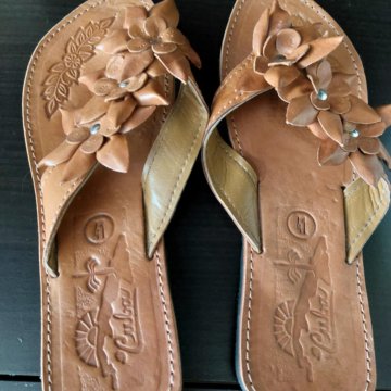 Шлепки женские кожаные