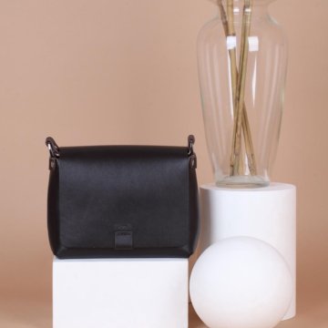 Женская сумка через плечо из натуральной кожи кори